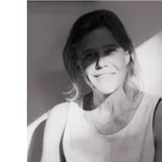 Portrait of Caroline Lopez